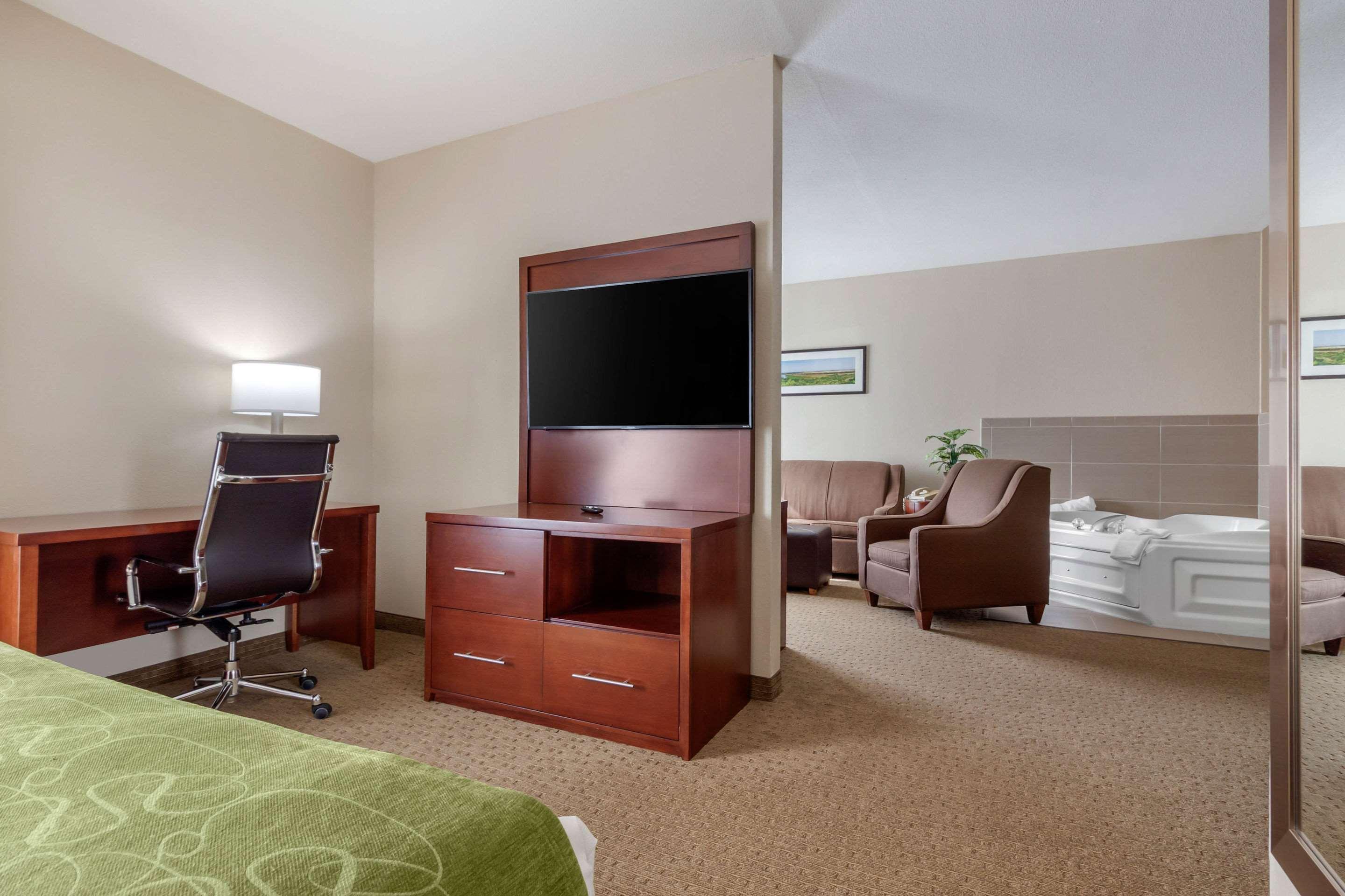Comfort Suites Omaha East-Council Bluffs Extérieur photo
