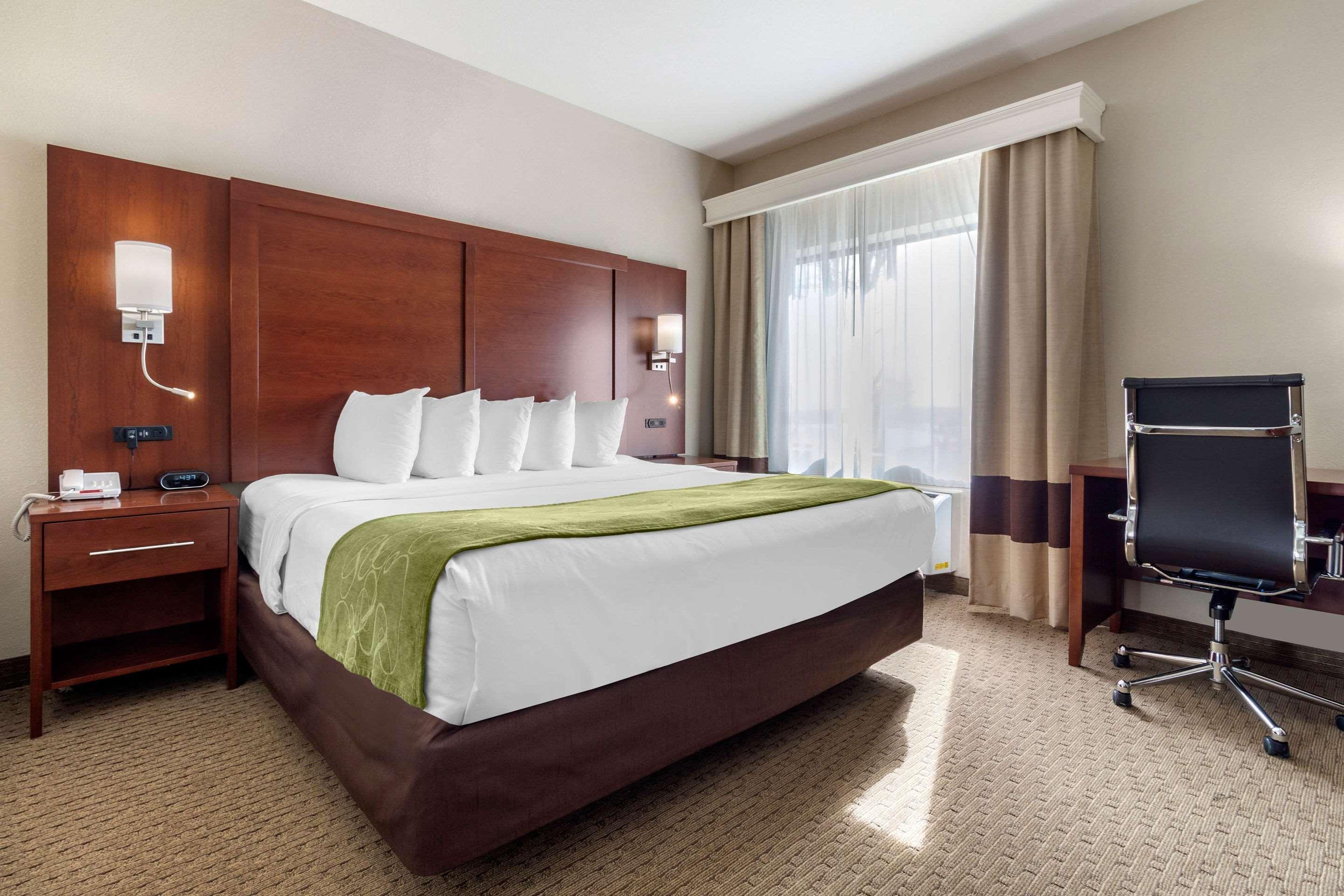 Comfort Suites Omaha East-Council Bluffs Extérieur photo