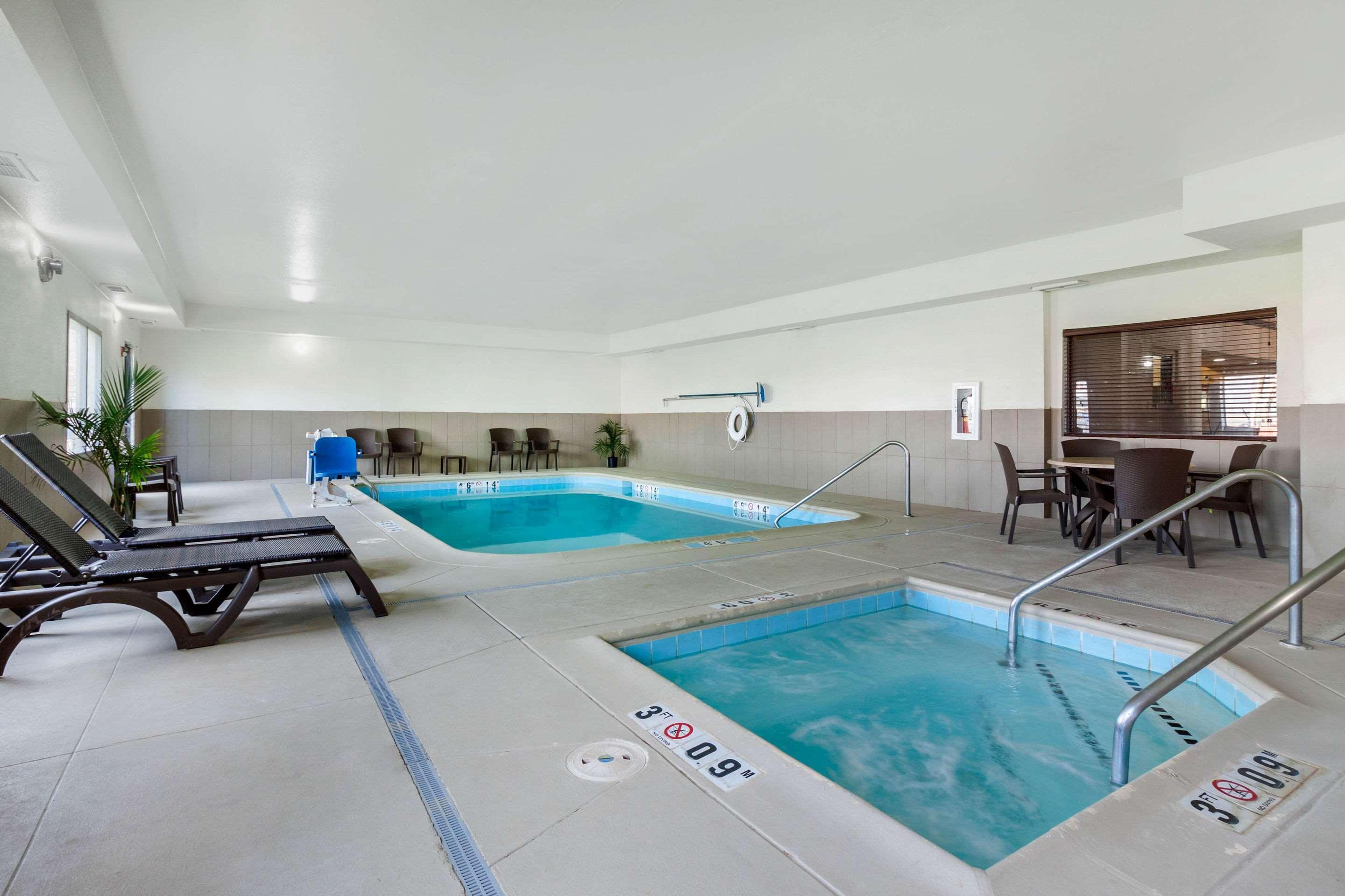 Comfort Suites Omaha East-Council Bluffs Extérieur photo