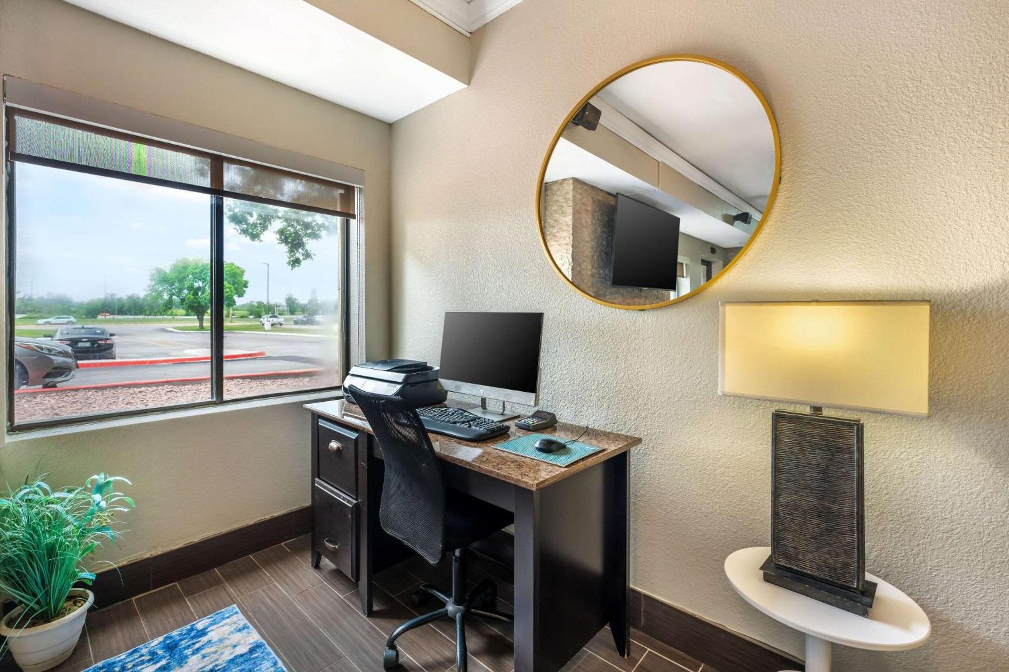 Comfort Suites Omaha East-Council Bluffs Extérieur photo
