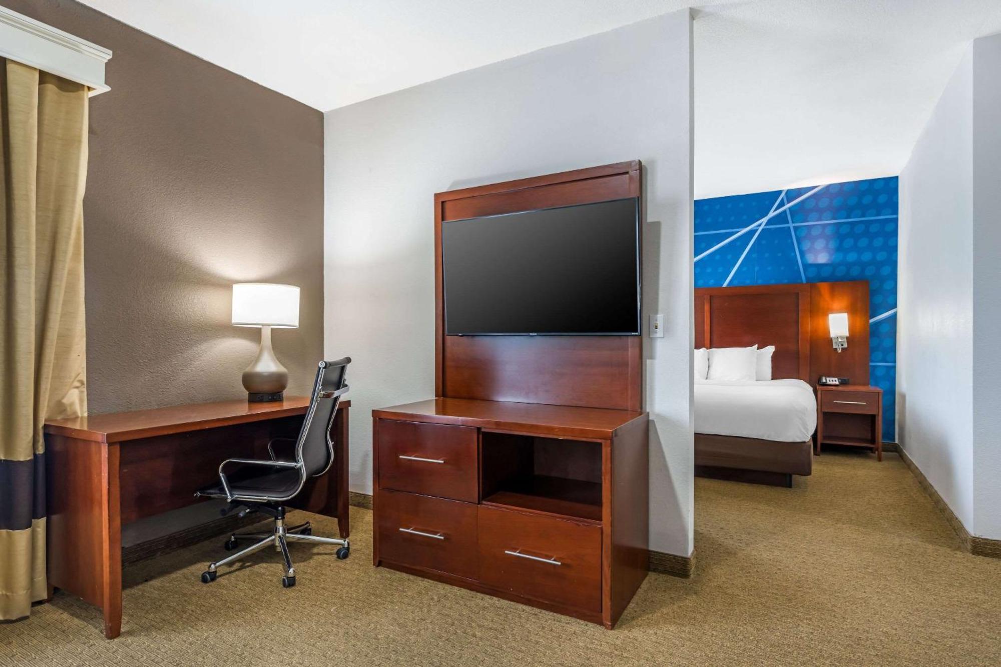 Comfort Suites Omaha East-Council Bluffs Extérieur photo