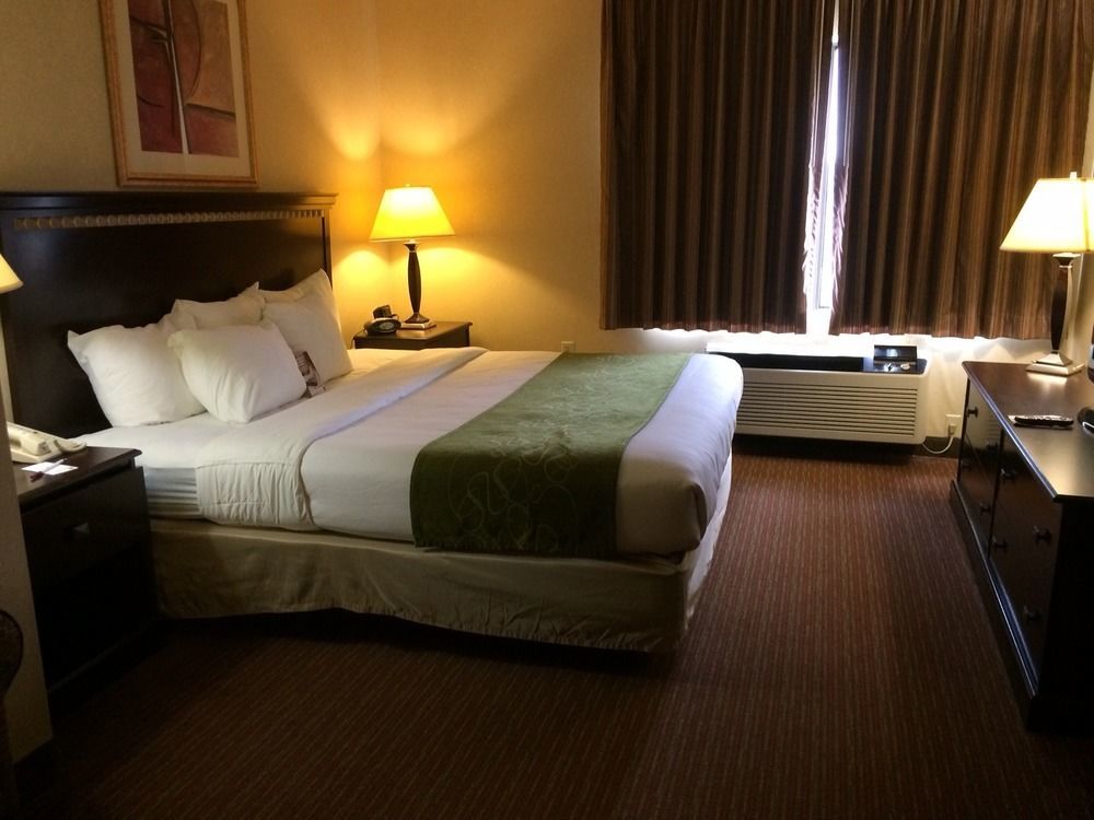 Comfort Suites Omaha East-Council Bluffs Extérieur photo